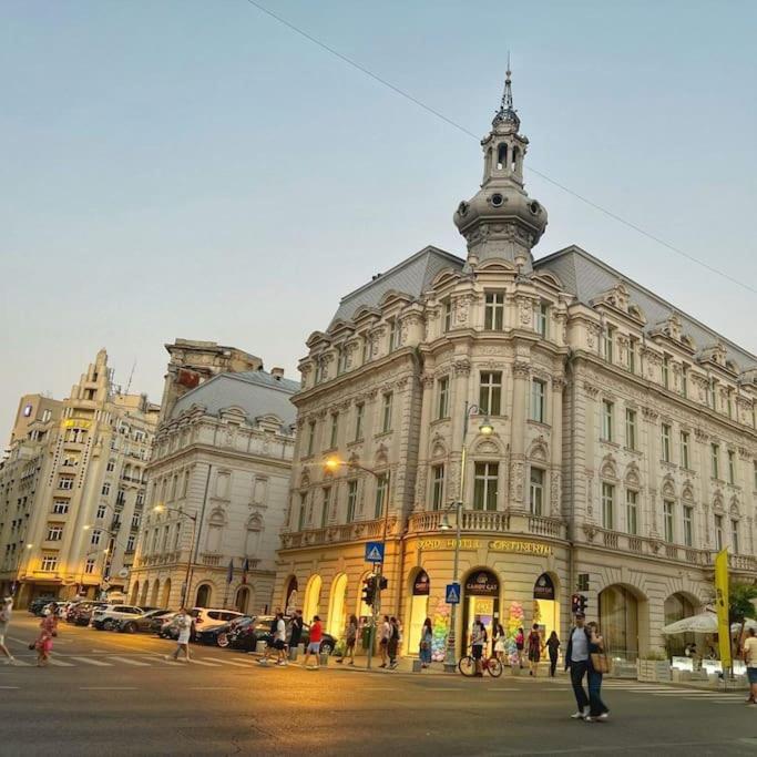 Kiwi Apart-Hotel 1Br Wi-Fi Free - Close To Old Town - Cozy Location - Shorter Or Longer Stay - R&M Boutique Bucureşti Ngoại thất bức ảnh