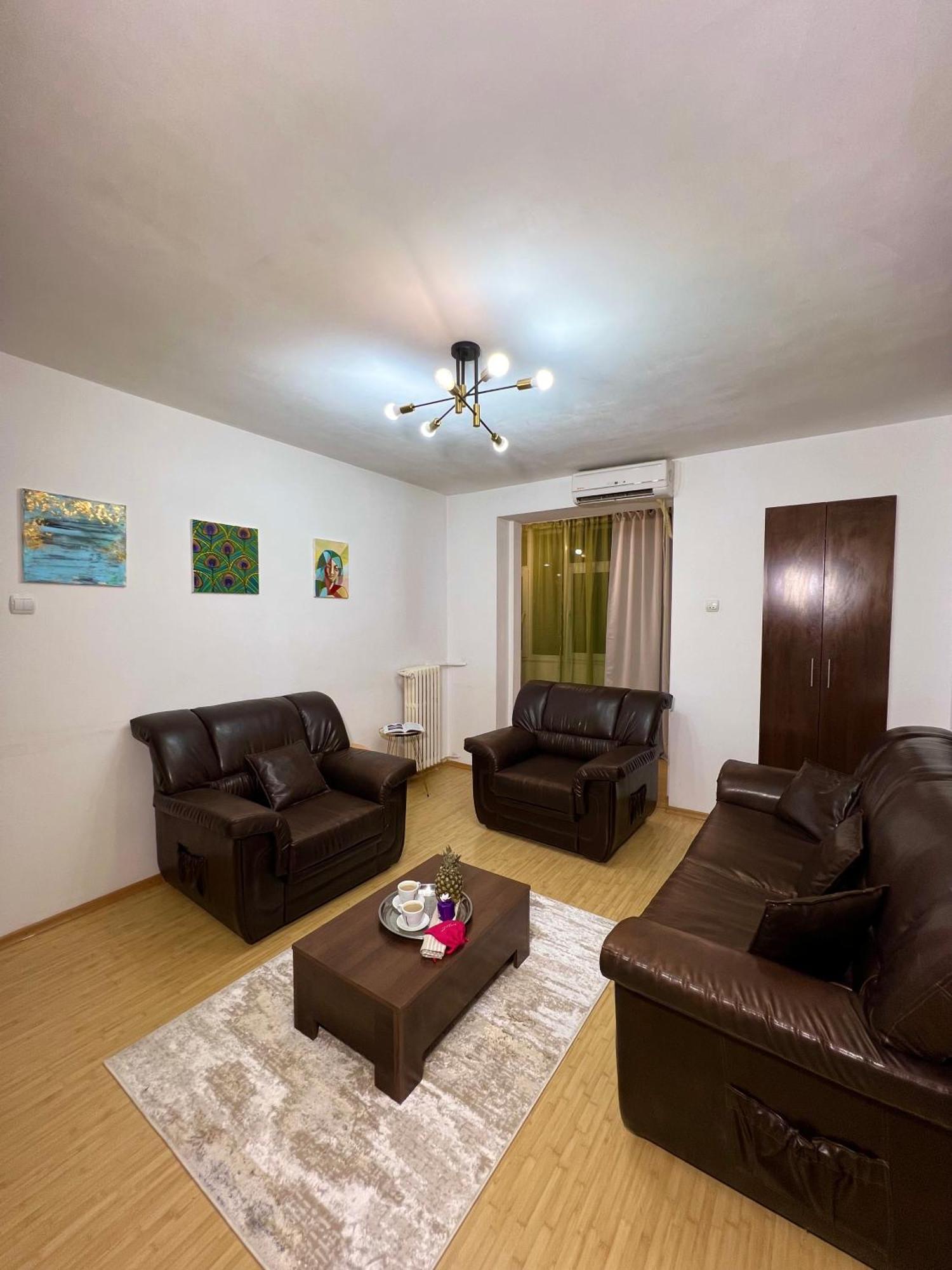 Kiwi Apart-Hotel 1Br Wi-Fi Free - Close To Old Town - Cozy Location - Shorter Or Longer Stay - R&M Boutique Bucureşti Ngoại thất bức ảnh