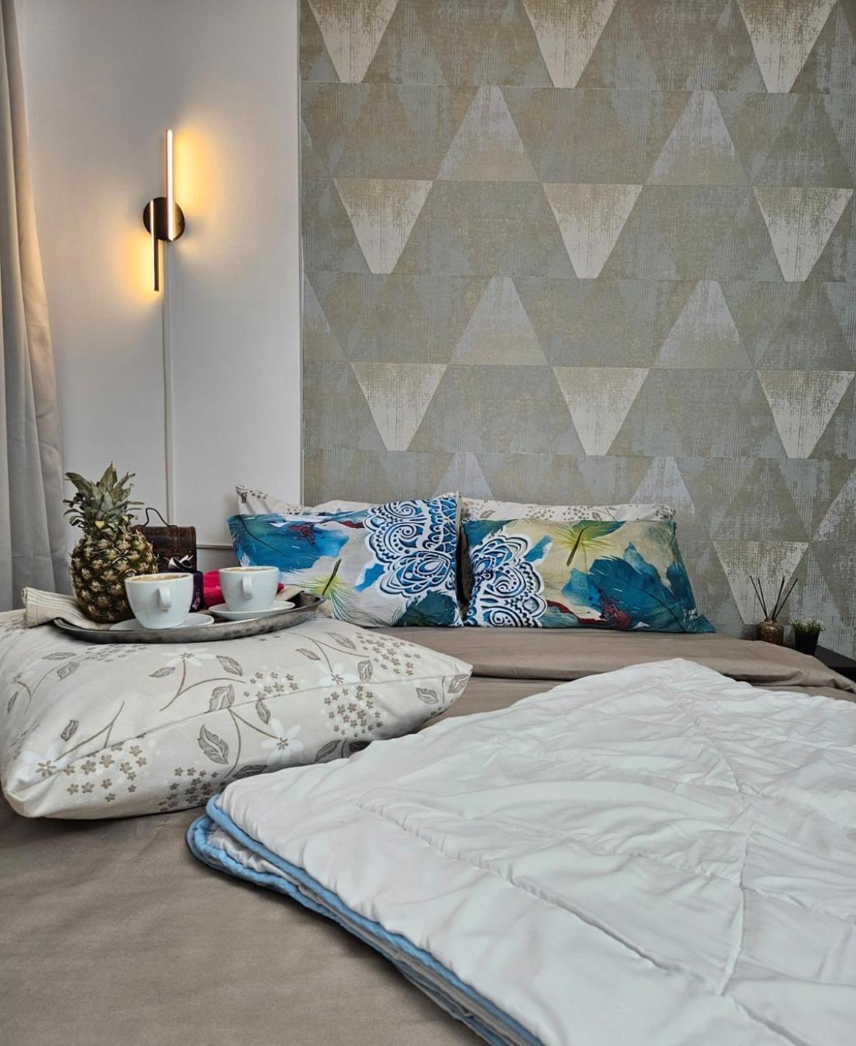Kiwi Apart-Hotel 1Br Wi-Fi Free - Close To Old Town - Cozy Location - Shorter Or Longer Stay - R&M Boutique Bucureşti Ngoại thất bức ảnh